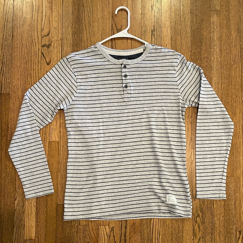 Adam Levine Long Sleeve Shirt Size Medium